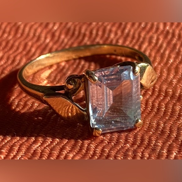 1960’s vintage 10k Gold and Blue Topaz Ring - Picture 6 of 6